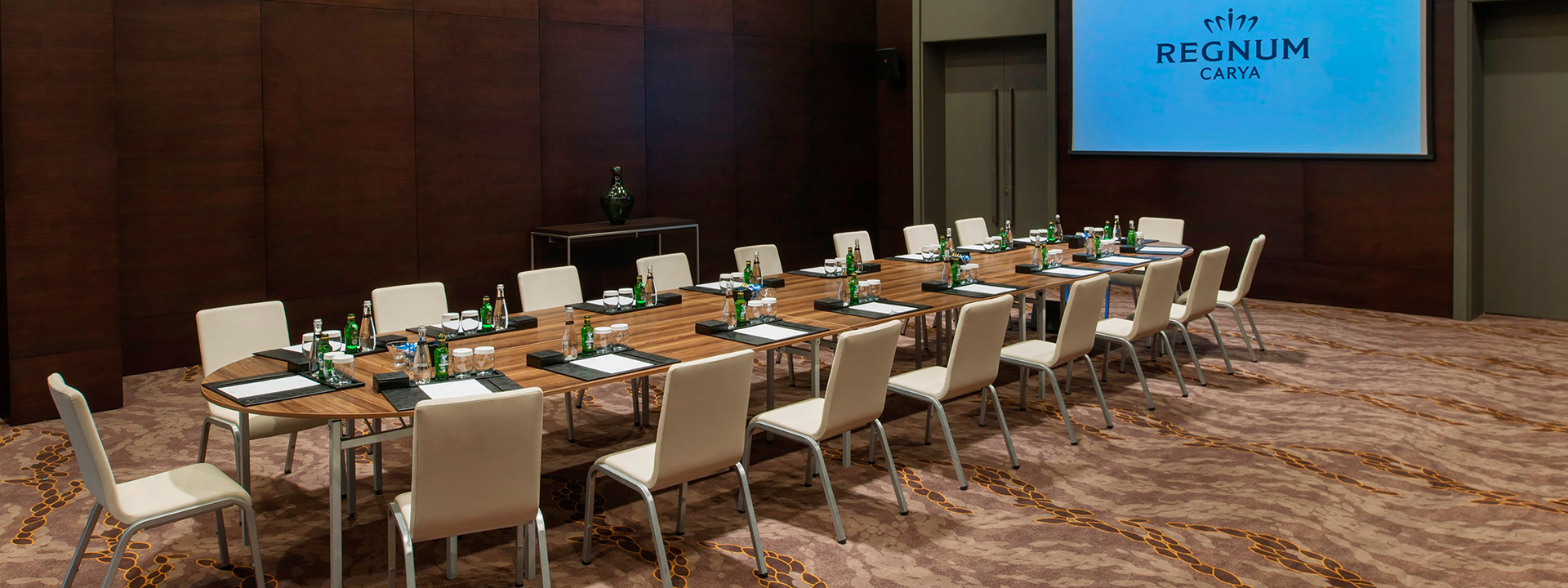 Regnum Carya Tillia Banner