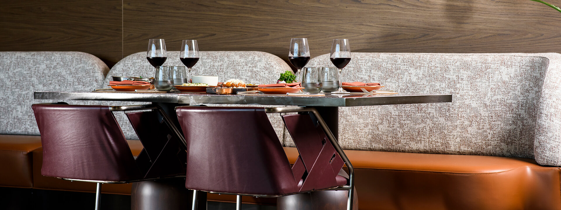 Regnum The Crown Gastronomy Banner