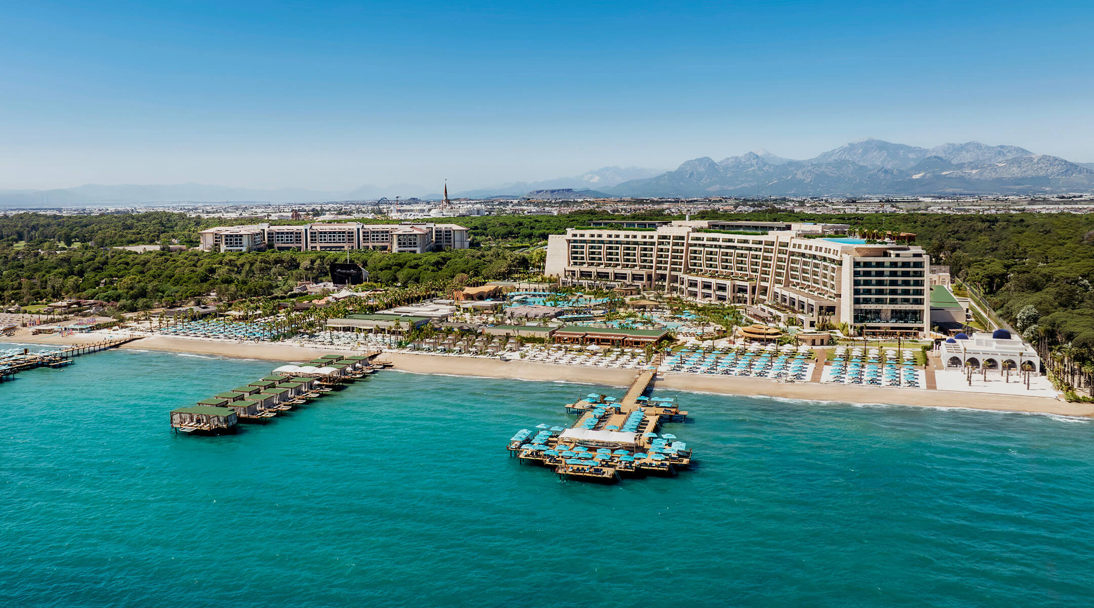 REGNUM THE CROWN GENERAL Banner