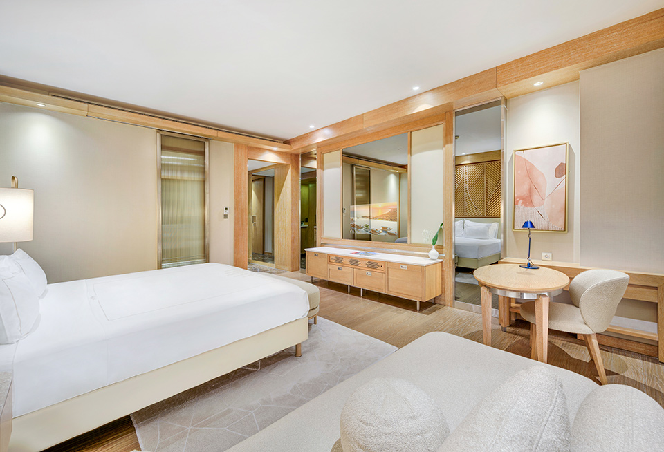 Regnumcarya Jaderoom Landview Bedroom 02