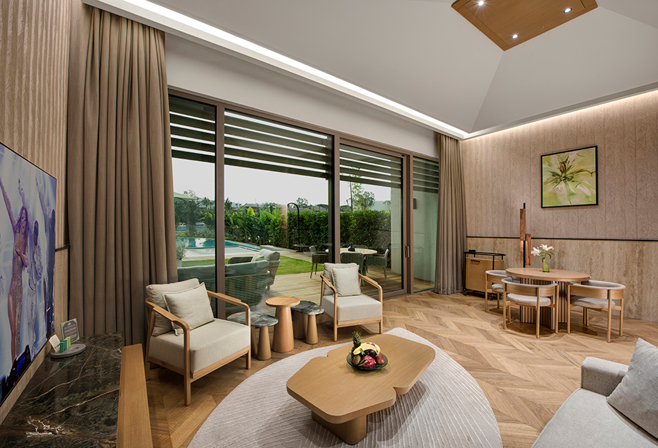 Regnumthecrown Amberlagoonsuite Livingroom 10 Slider 4