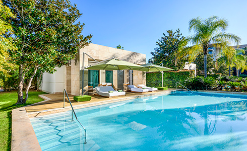 Regnumcarya Pearl Pool Suite Living Room Card