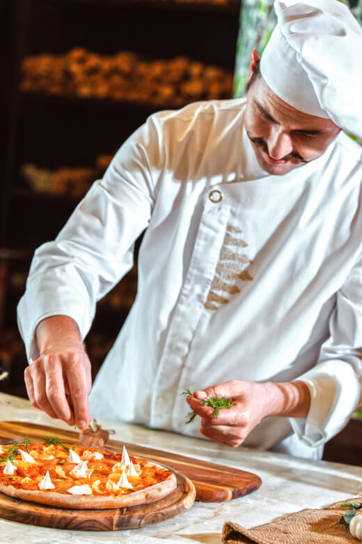 Antalya Hotels| Regnum Carya | Ala Carte | Pizza